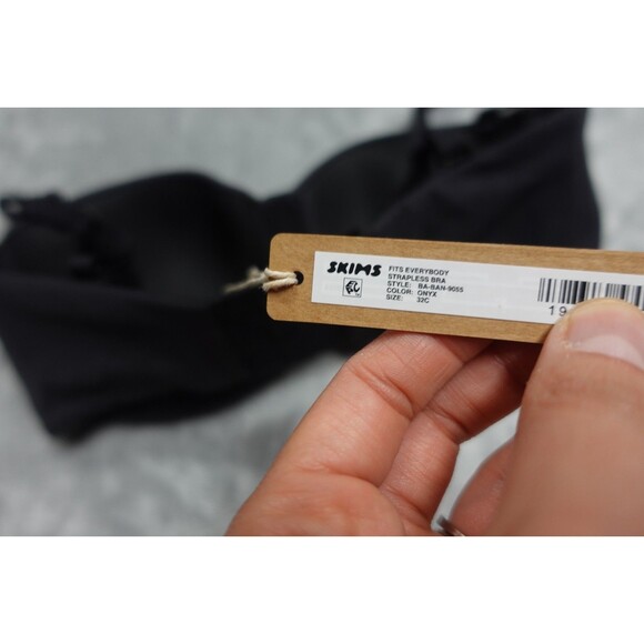 Skims 32C Black Onyx Fits Every Strapless Bra NWT - Picture 5 of 5